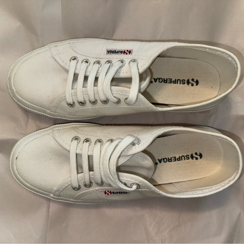 Superga Unisex White Sneakers, Size 39.5 (Eu) - Picture 2 of 7
